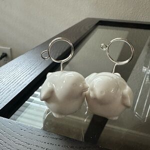 Porcelain picture/note holding birds